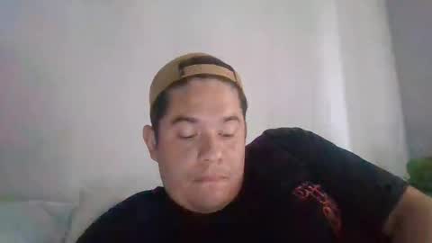 Snapshot of andyzeta10 chatting on 01/06/25, 03:19 andyzeta10 online show from 01/06/25, 03:19