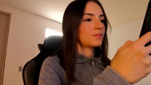      online show from 02/17/25, 05:21