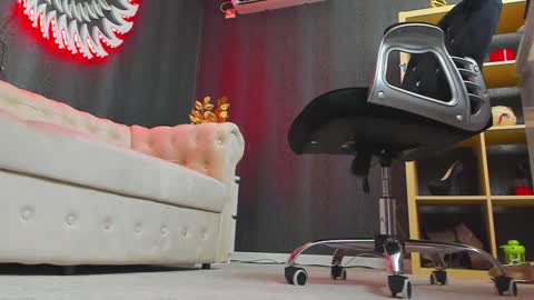 Snapshot of anemariejolie chatting on 02/07/25, 09:48 Anne online show from 02/07/25, 09:48