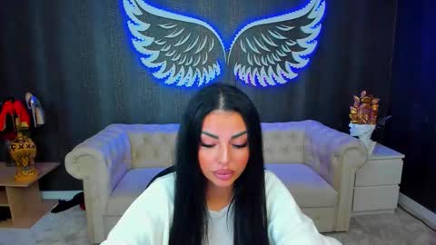 Snapshot of anemariejolie chatting on 10/05/25, 06:50 Anne online show from 10/05/25, 06:50