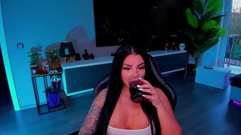 Snapshot of anemariejolie chatting on 05/03/26, 04:57 Anne online show from 05/03/26, 04:57