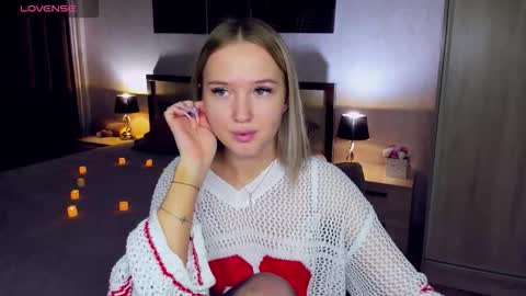 Snapshot of anfisalorns chatting on 10/19/25, 05:13 Anfisa online show from 10/19/25, 05:13