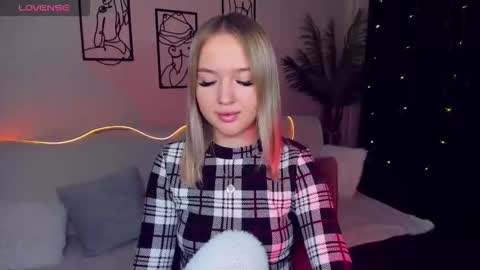 Snapshot of anfisalorns chatting on 12/01/25, 09:09 Anfisa online show from 12/01/25, 09:09