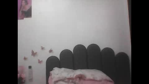 ange011 online show from 04/01/26, 05:52
