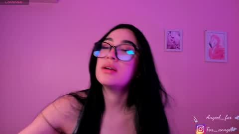 Snapshot of angeel_fox chatting on 04/12/26, 02:38 Angel online show from 04/12/26, 02:38
