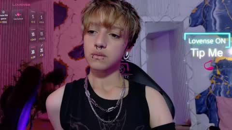 angeel_tay online show from 05/30/26, 10:51