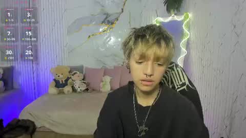 Snapshot of angeel_tay chatting on 06/16/26, 07:05 angeel_tay online show from 06/16/26, 07:05