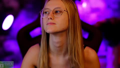 Snapshot of angeellina chatting on 01/09/25, 05:33 angeellina online show from 01/09/25, 05:33