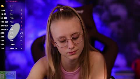 Snapshot of angeellina chatting on 01/30/25, 08:10 angeellina online show from 01/30/25, 08:10