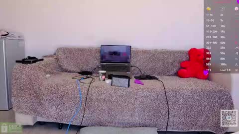 Snapshot of angeellina chatting on 02/25/26, 10:47 angeellina online show from 02/25/26, 10:47