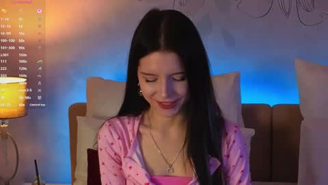 Snapshot of angel__rossee chatting on 04/07/26, 05:46 Rose 18 New here online show from 04/07/26, 05:46