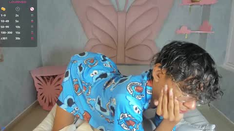 Snapshot of angel__sweet18 chatting on 02/27/25, 03:14 online show from 02/27/25, 03:14