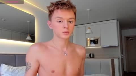 angel_andreww online show from 01/26/25, 12:01