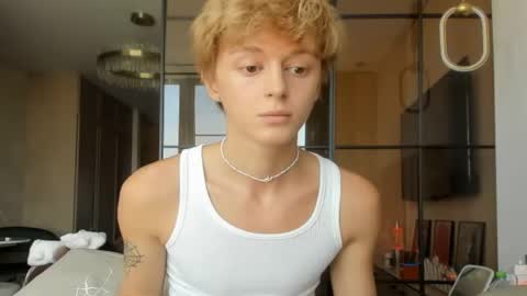 angel_andreww online show from 04/25/26, 09:45