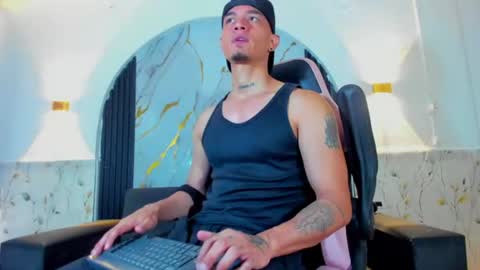 Snapshot of angel_blessed chatting on 07/02/26, 12:33 angel_blessed online show from 07/02/26, 12:33