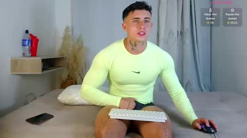 angel_boy01 online show from 04/30/26, 02:07