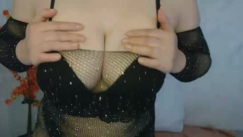 Snapshot of angel_coconut chatting on 10/18/25, 08:26 Angel coco online show from 10/18/25, 08:26