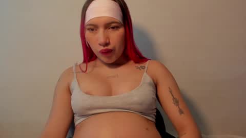 Snapshot of angel_copper chatting on 02/06/25, 11:37 Angie indepent model online show from 02/06/25, 11:37