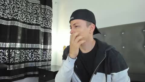 Angel Cuervo online show from 12/31/24, 12:36