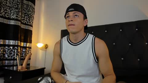 Angel Cuervo online show from 01/11/25, 12:40