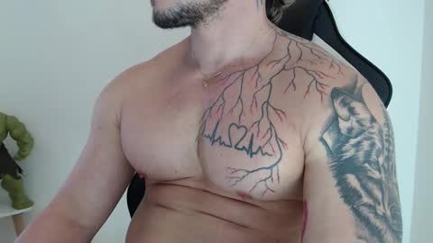 Snapshot of angel_curl chatting on 02/06/26, 07:06 Angel Curl online show from 02/06/26, 07:06