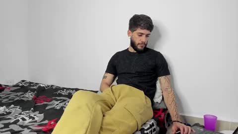 Angel Damons online show from 03/04/25, 12:44