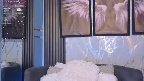 Angel-dragun online show from 05/01/26, 02:27