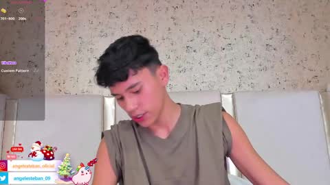 Snapshot of angel_esteban_fx chatting on 01/07/25, 03:35 ngel Esteban online show from 01/07/25, 03:35