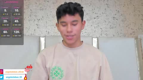 Snapshot of angel_esteban_fx chatting on 01/16/25, 04:38 ngel Esteban online show from 01/16/25, 04:38