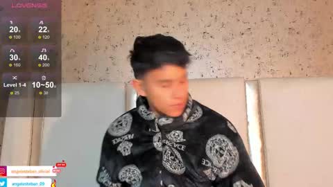 Snapshot of angel_esteban_fx chatting on 02/13/25, 10:44 ngel Esteban online show from 02/13/25, 10:44