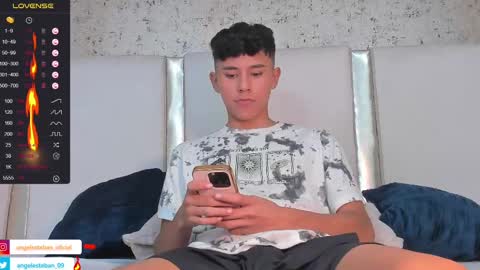 Snapshot of angel_esteban_fx chatting on 03/05/25, 03:51 ngel Esteban online show from 03/05/25, 03:51