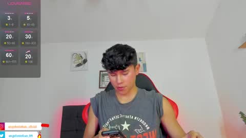 Snapshot of angel_esteban_fx chatting on 10/03/25, 03:14 ngel Esteban online show from 10/03/25, 03:14