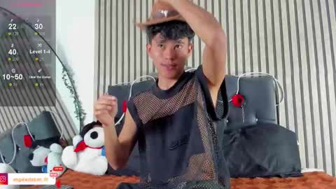 Snapshot of angel_esteban_fx chatting on 02/04/26, 07:09 ngel Esteban online show from 02/04/26, 07:09