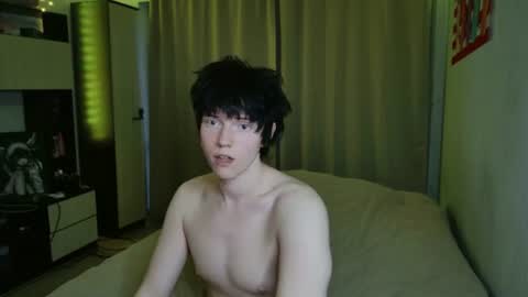 Snapshot of angel_fear chatting on 07/13/26, 12:24 Ray online show from 07/13/26, 12:24