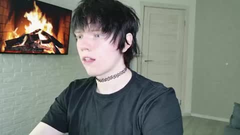Snapshot of angel_fear chatting on 08/08/26, 05:37 Ray online show from 08/08/26, 05:37