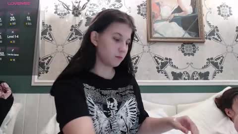 Snapshot of angel_gelya chatting on 11/15/25, 09:17 Angel online show from 11/15/25, 09:17