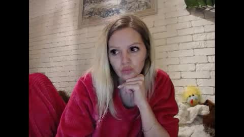Snapshot of angel_girllovemy chatting on 01/23/25, 06:56 ANGEL online show from 01/23/25, 06:56