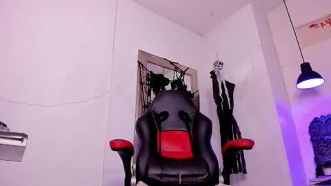 angel hardy online show from 10/31/25, 10:49