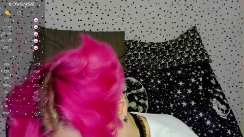 Snapshot of angel_julles chatting on 02/08/26, 05:11 Angel Dust online show from 02/08/26, 05:11