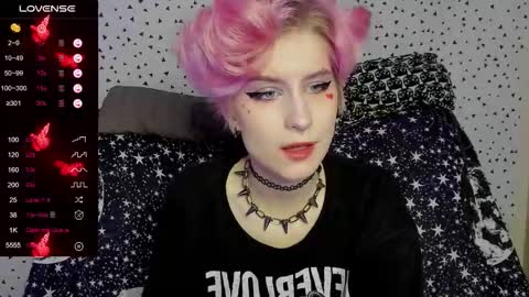 Snapshot of angel_julles chatting on 02/28/26, 01:50 Angel Dust online show from 02/28/26, 01:50