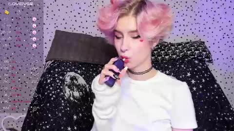 Snapshot of angel_julles chatting on 03/15/26, 08:09 Angel Dust online show from 03/15/26, 08:09