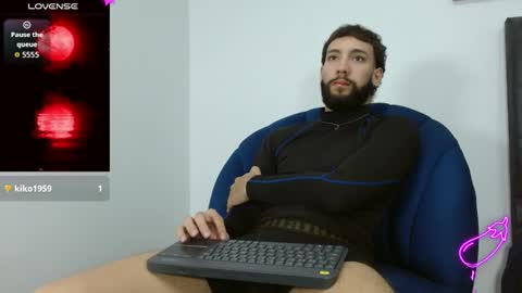 angel_kyrozz online show from 11/27/25, 10:56