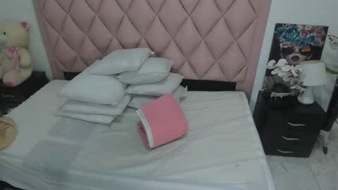 Snapshot of angel_light888 chatting on 12/19/24, 05:40 Angel online show from 12/19/24, 05:40