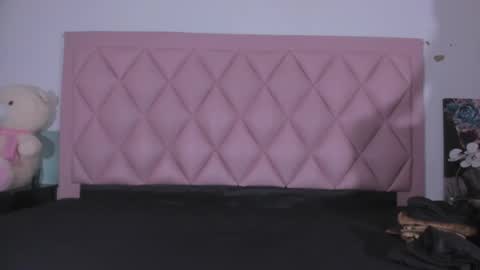 Snapshot of angel_light888 chatting on 01/11/25, 05:52 Angel online show from 01/11/25, 05:52