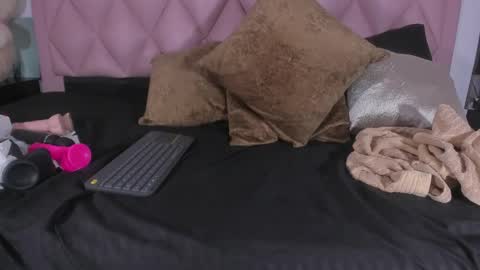 Snapshot of angel_light888 chatting on 01/11/25, 08:54 Angel online show from 01/11/25, 08:54