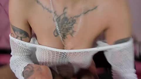 Snapshot of angel_light888 chatting on 01/30/25, 06:32 Angel online show from 01/30/25, 06:32