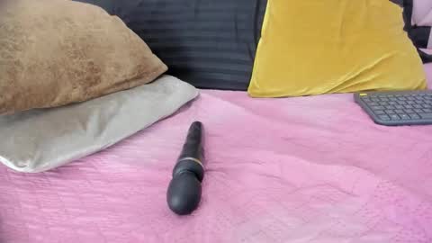 Snapshot of angel_light888 chatting on 03/15/26, 07:03 Angel online show from 03/15/26, 07:03