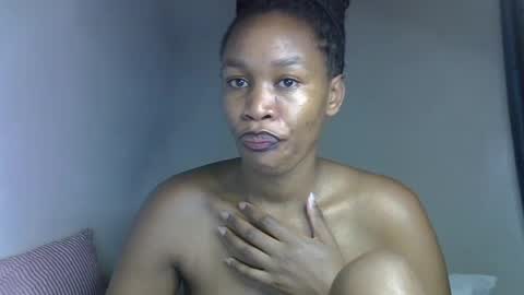 Snapshot of angel_mia5 chatting on 06/14/26, 01:25 angel_mia5 online show from 06/14/26, 01:25