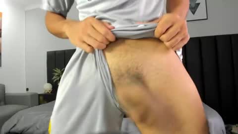 Snapshot of angel_nicolas chatting on 01/07/25, 01:28 ANGEL online show from 01/07/25, 01:28