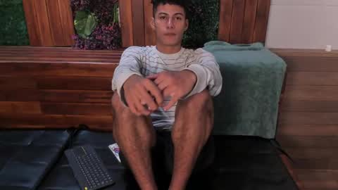 Angel  online show from 05/04/26, 12:01